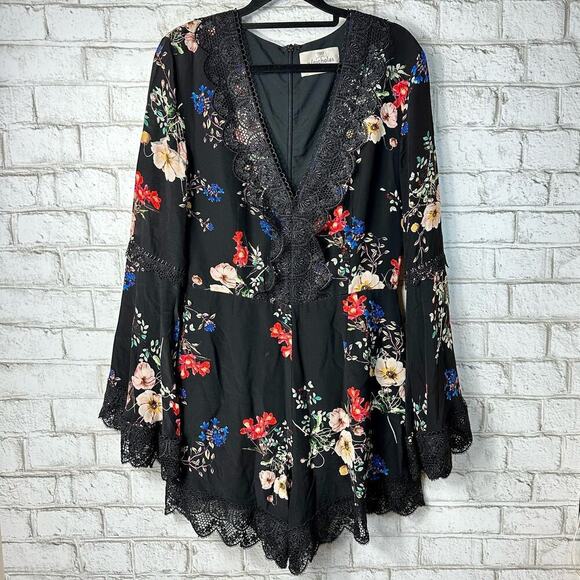 Nicholas Romper Cecile Floral Silk Crochet Lace Bell Sleeve Black White Red 6 - Picture 2 of 14